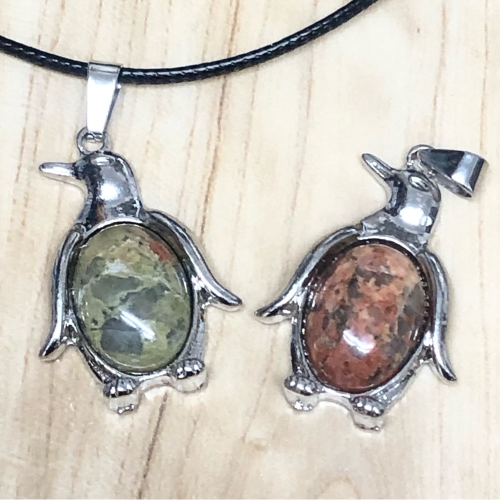 Unakite Natural Stone Penguin Shaped Pendant Necklace Healing Gemstone - Picture 6 of 7